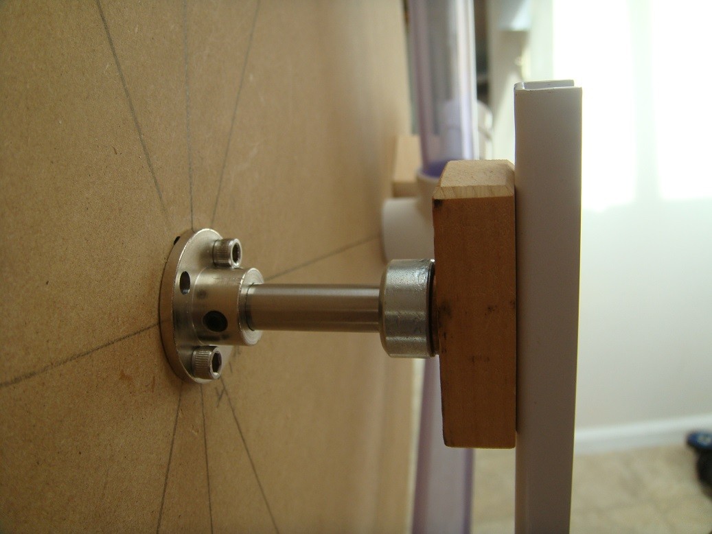 Click image for larger version

Name:	Outer-wheel-and-shaft-connections-at-upright.jpg
Views:	116
Size:	122.1 KB
ID:	497031