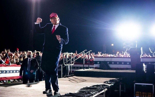 Click image for larger version

Name:	trump-dance-campaign-021120-01.jpg
Views:	33
Size:	60.6 KB
ID:	502839